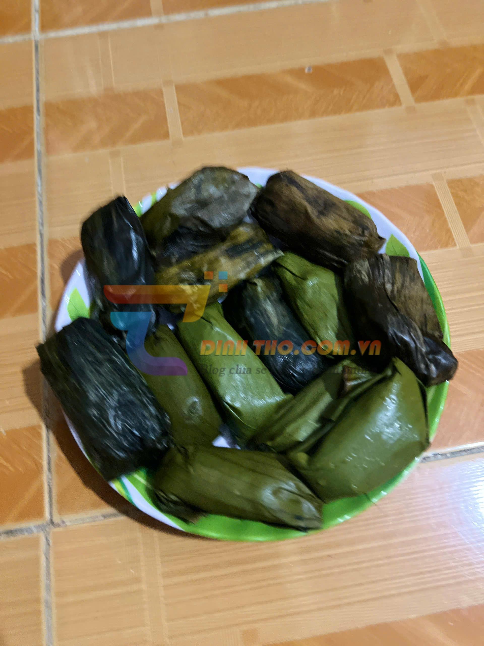 ĐẶC SẢN BÁNH ÍT LÁ GAI PHÚ YÊN